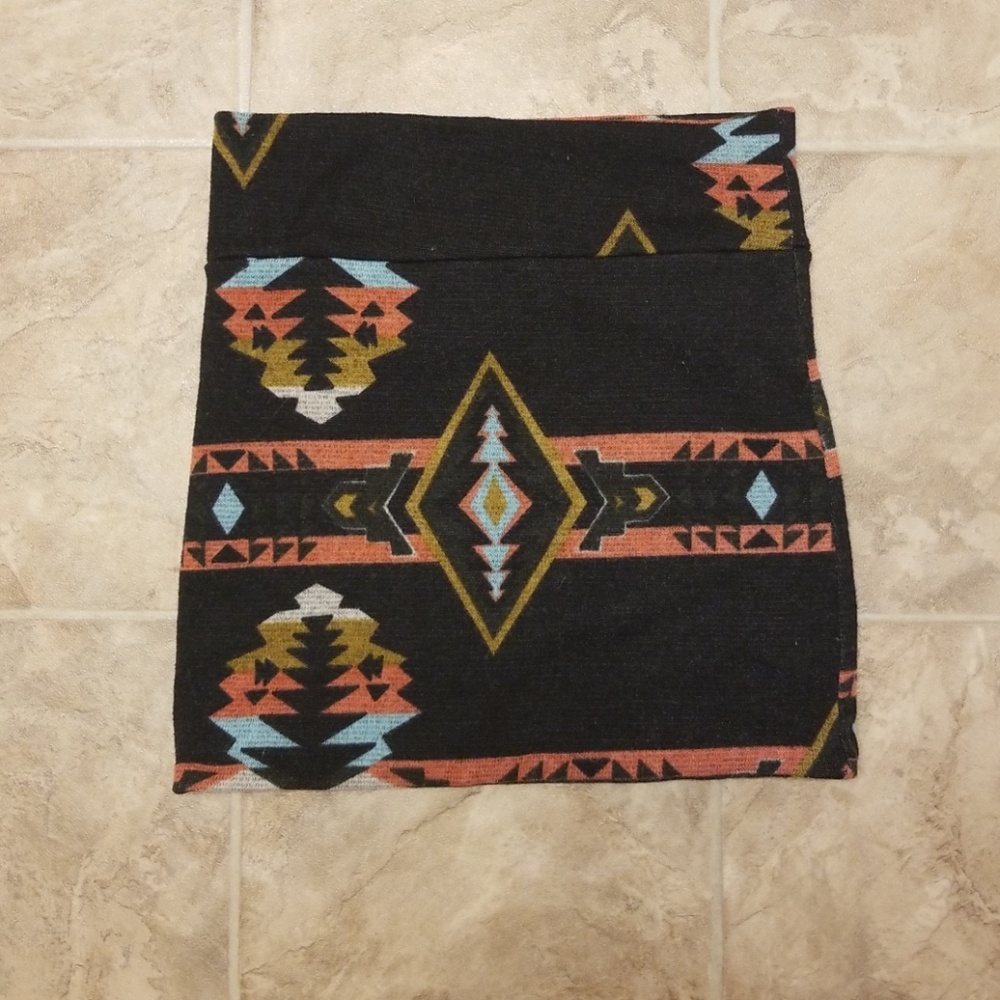 Stretchy tribal patterned mini skirt